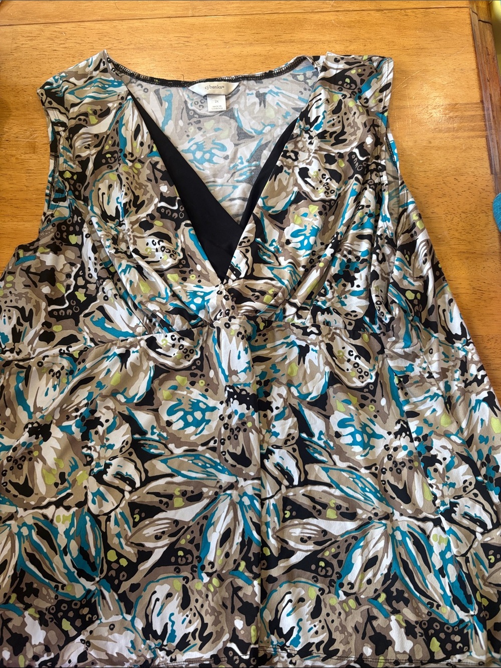 CJ Banks Multi-Color Floral Print V-Neck Tank Top